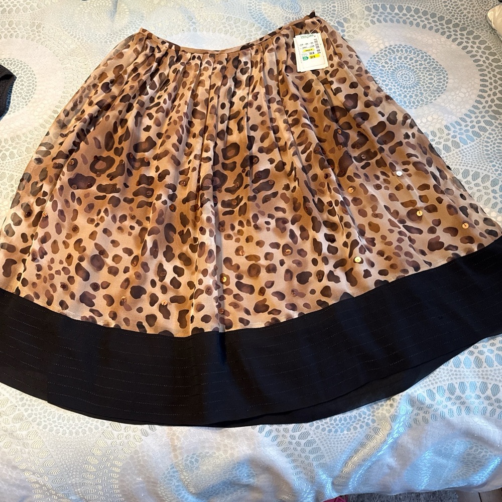 Elegant Leopard Print A-Line Skirt with Black Border